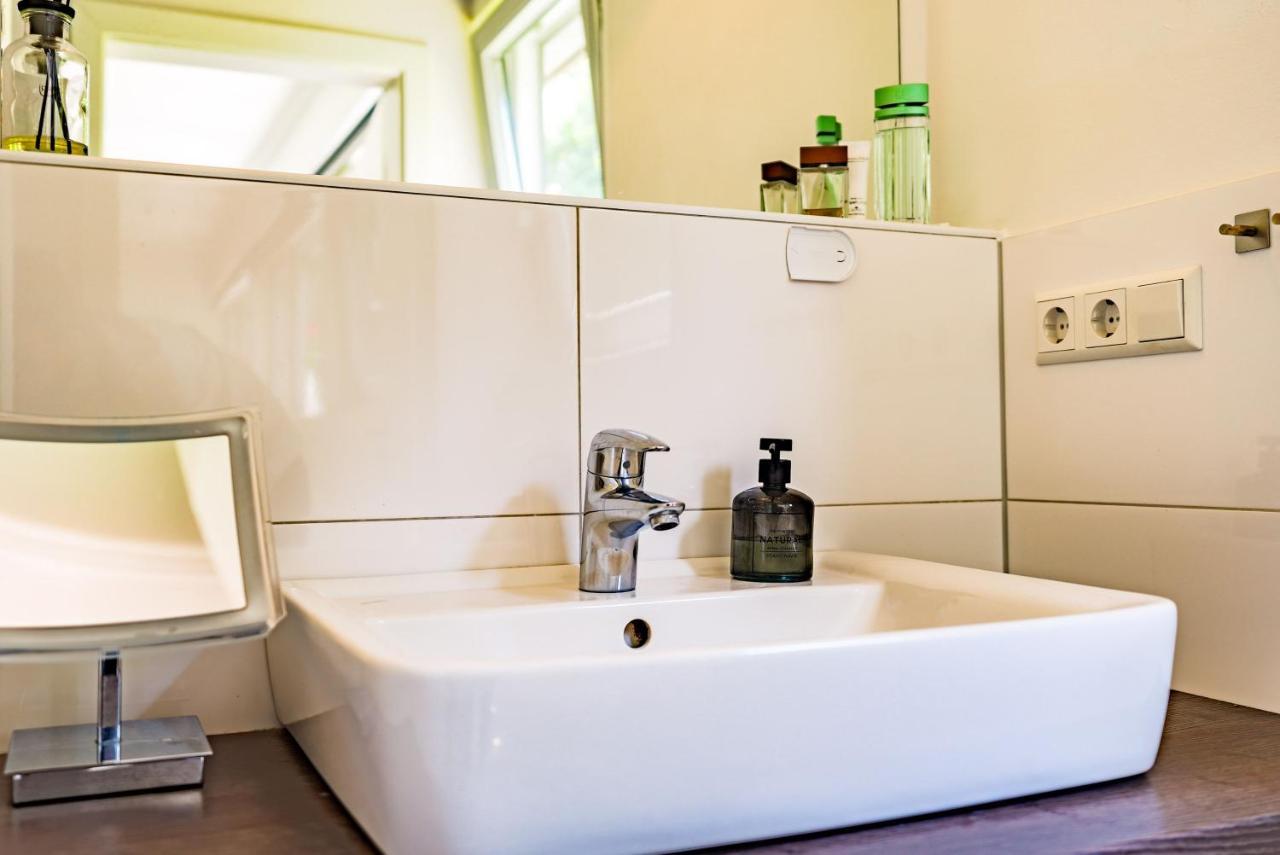Апартаменты Schoenes Zimmer Nr 3 In Leer Ortsteil Nuettermoor Nuttermoor Экстерьер фото